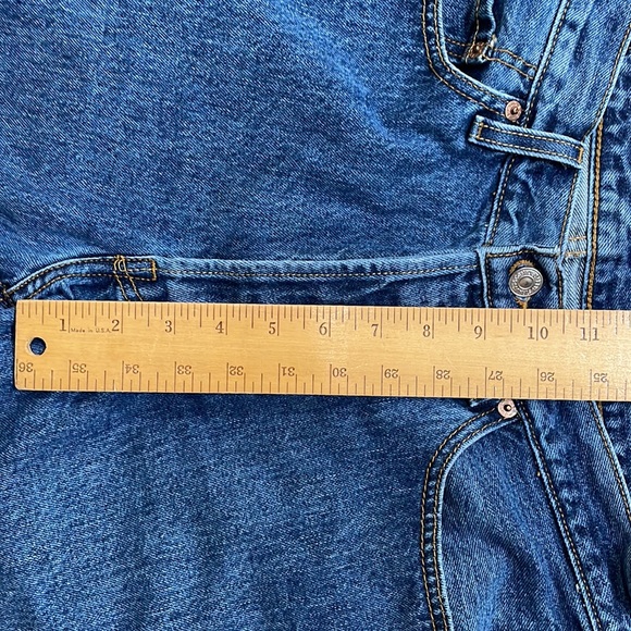 Levi’s 501 Tag Size 34 x 34 Medium Wash Button Fly 5 Pocket Classic Western - Picture 8 of 15